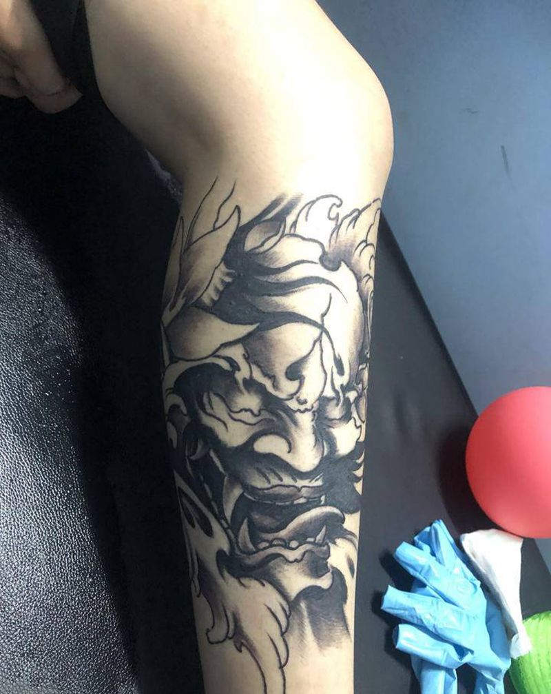 般若纹身图片_腿部新传统纹身图案