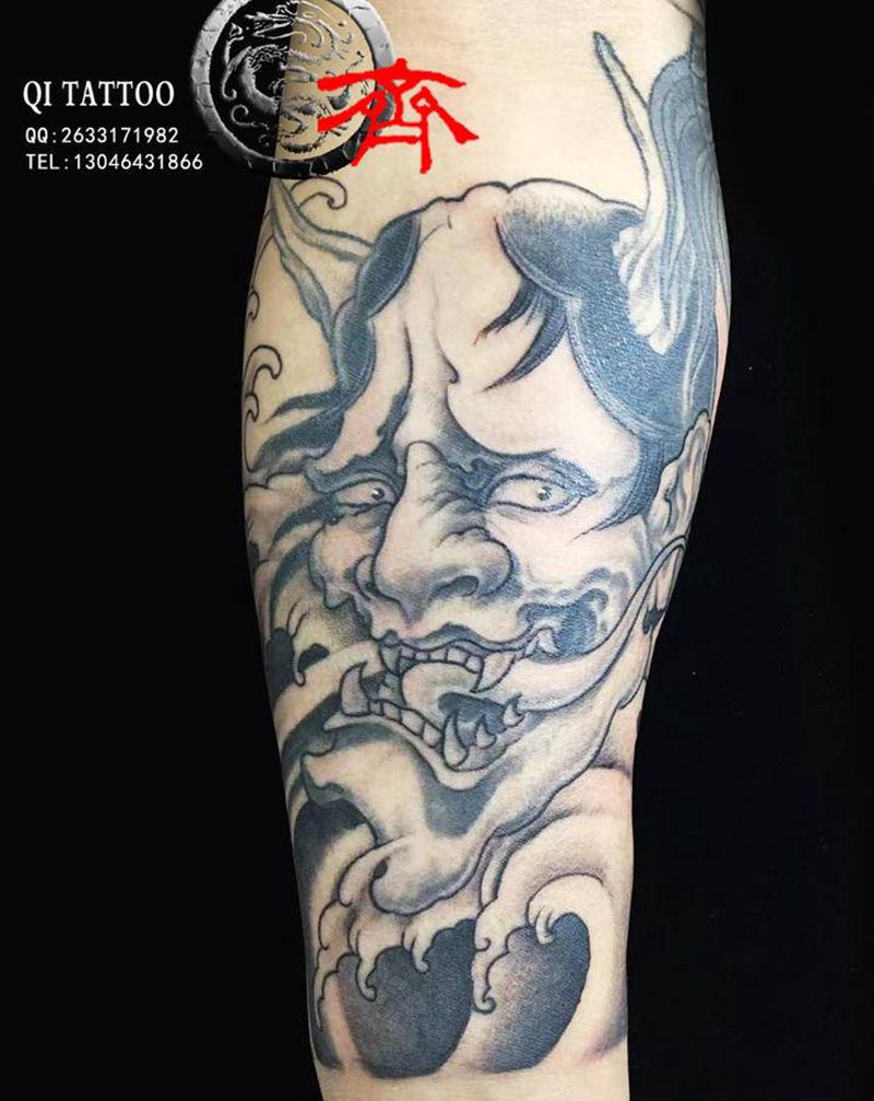 班若 荷花纹身图片_腿部老传统纹身图案