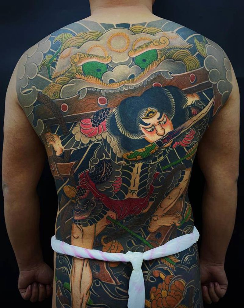 张顺破水门纹身图片_臀部背部纹身图案