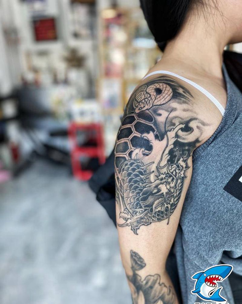 玄武纹身图片_手臂新传统纹身图案