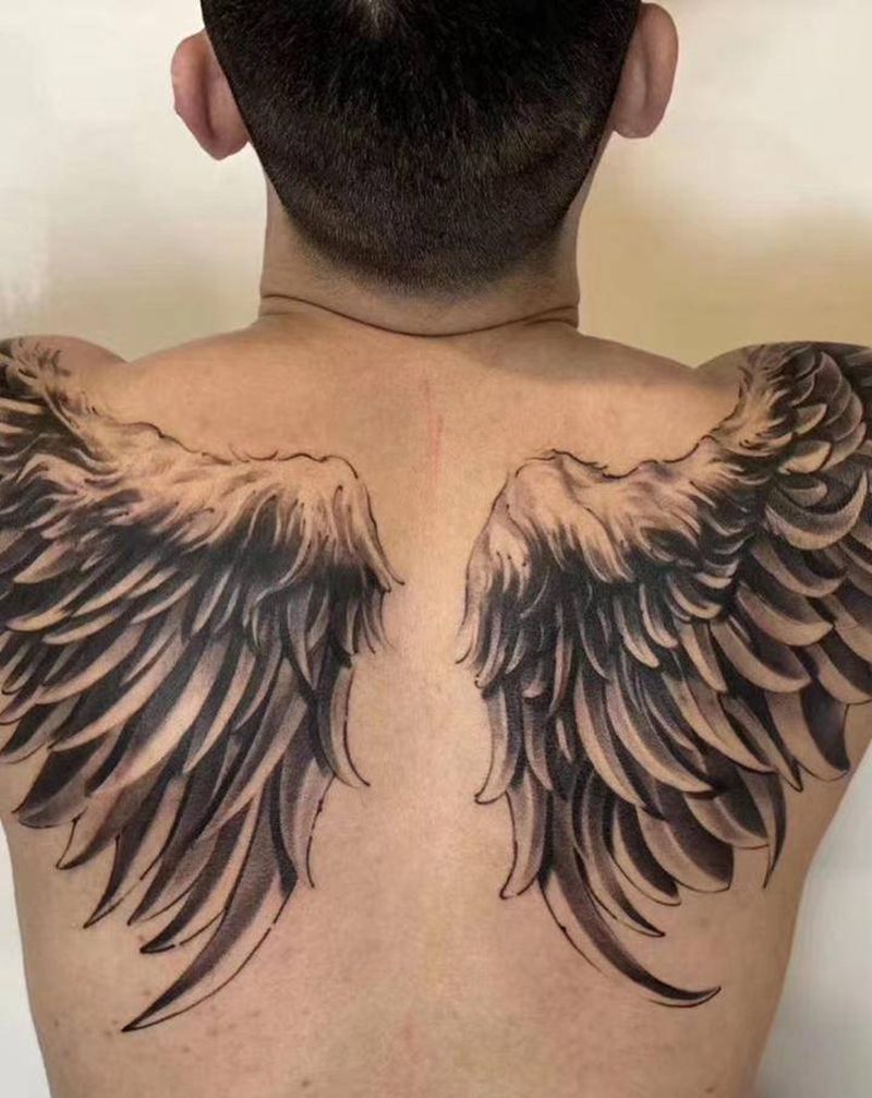 翅膀纹身图片_新传统纹身图案