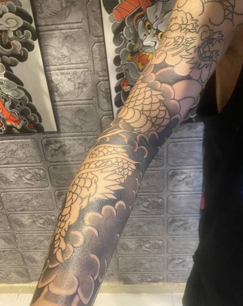 传统花臂龙纹身图片_老传统纹身图案