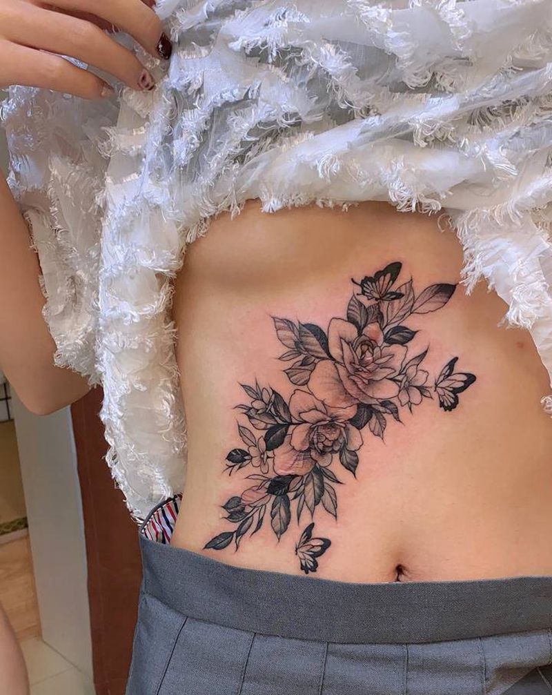 疤痕遮盖纹身图片_腰部腹部点刺素花疤痕遮盖花纹身图案