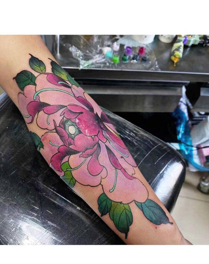 new school疤痕遮盖纹身图片_手臂手部新传统New School牡丹纹身图案