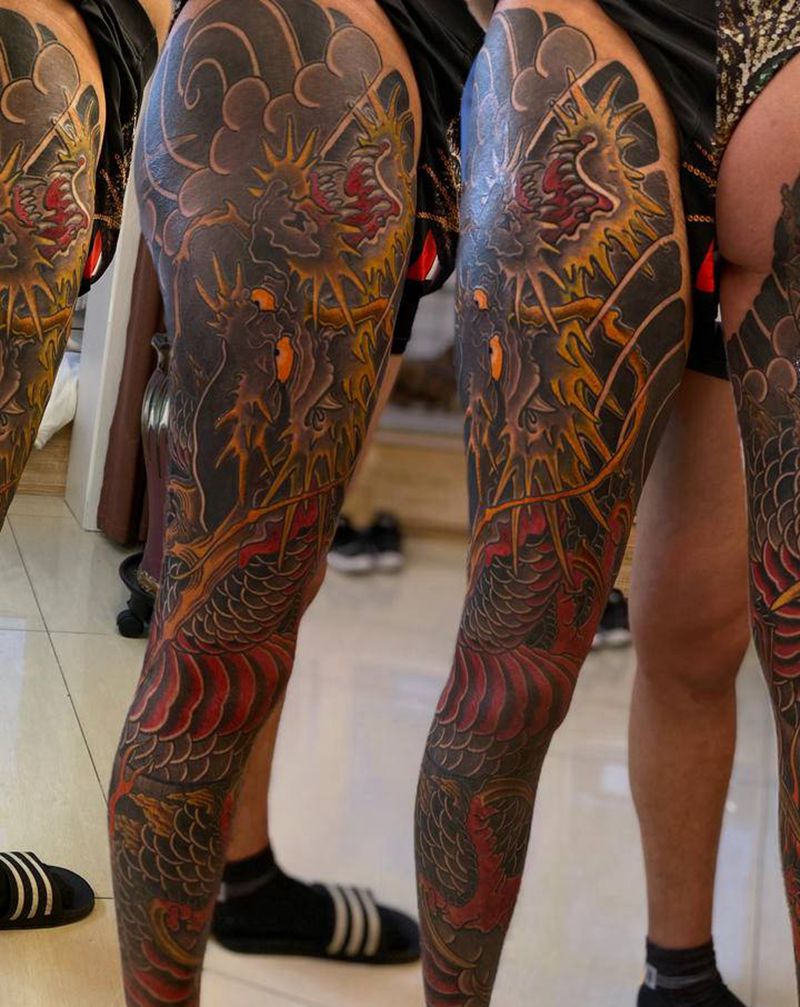 老传统花腿龙纹身图片_腿部臀部老传统龙花腿龙花腿纹身图案