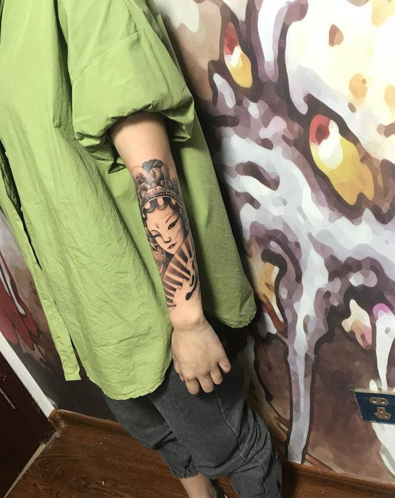 花旦小臂纹身图片_手臂新传统纹身图案