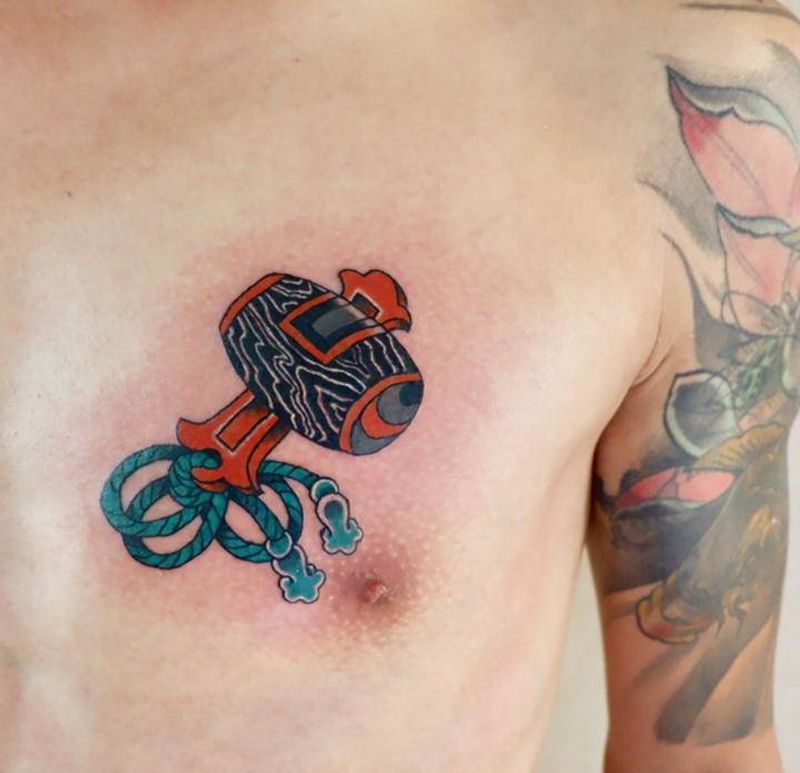 遮盖作品纹身图片_胸部老传统日式彩色纹身图案