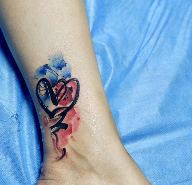 水彩纹身图片_脚部腿部水彩水彩纹身图案