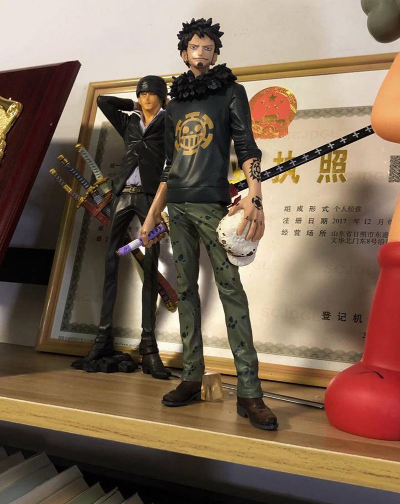 店内环境纹身图片_颈部老传统纹身图案