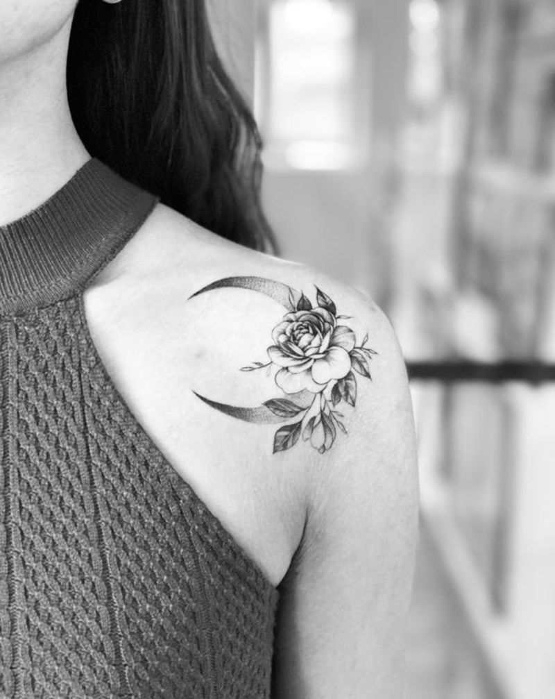 素花纹身纹身图片_肩部素花纹身图案