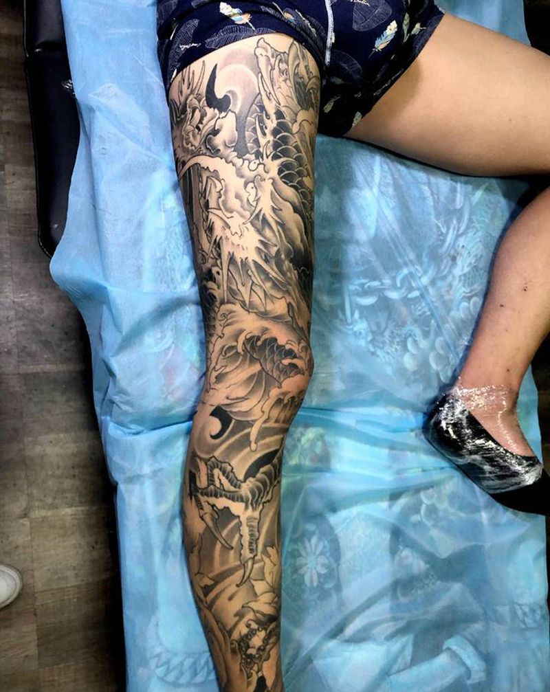 花腿龙纹身图片_腿部新传统纹身图案