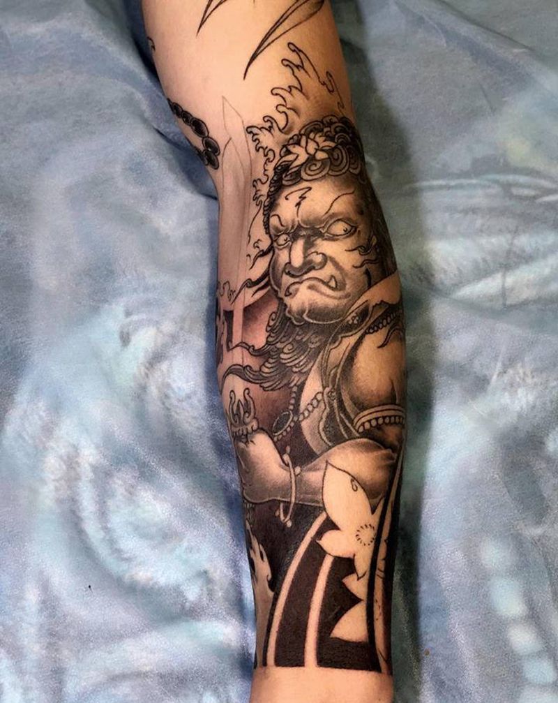 不动明王纹身图片_手臂新传统纹身图案