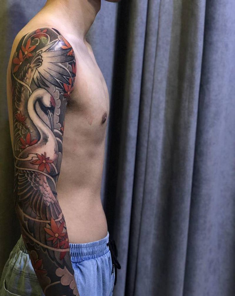 日式花臂 鹤纹身图片_手臂手部老传统新传统纹身图案