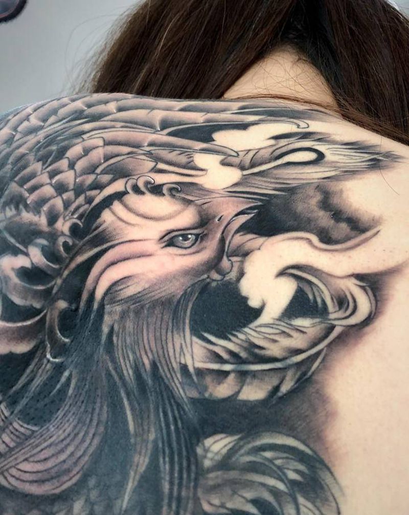 凤凰 遮盖纹身图片_背部新传统纹身图案