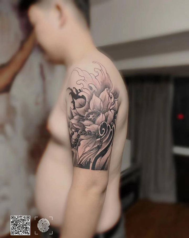 荷花水浪纹身图片_手臂新传统纹身图案