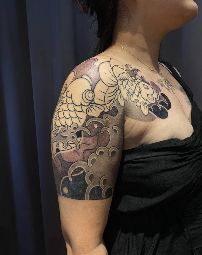 传统小金鱼纹身图片_臀部肩部老传统纹身图案