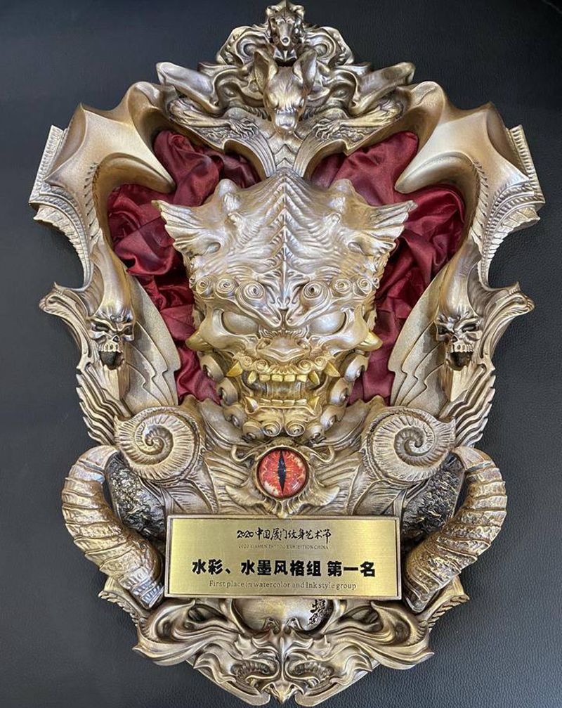 国风牡丹纹身图片_背部水墨水彩纹身图案