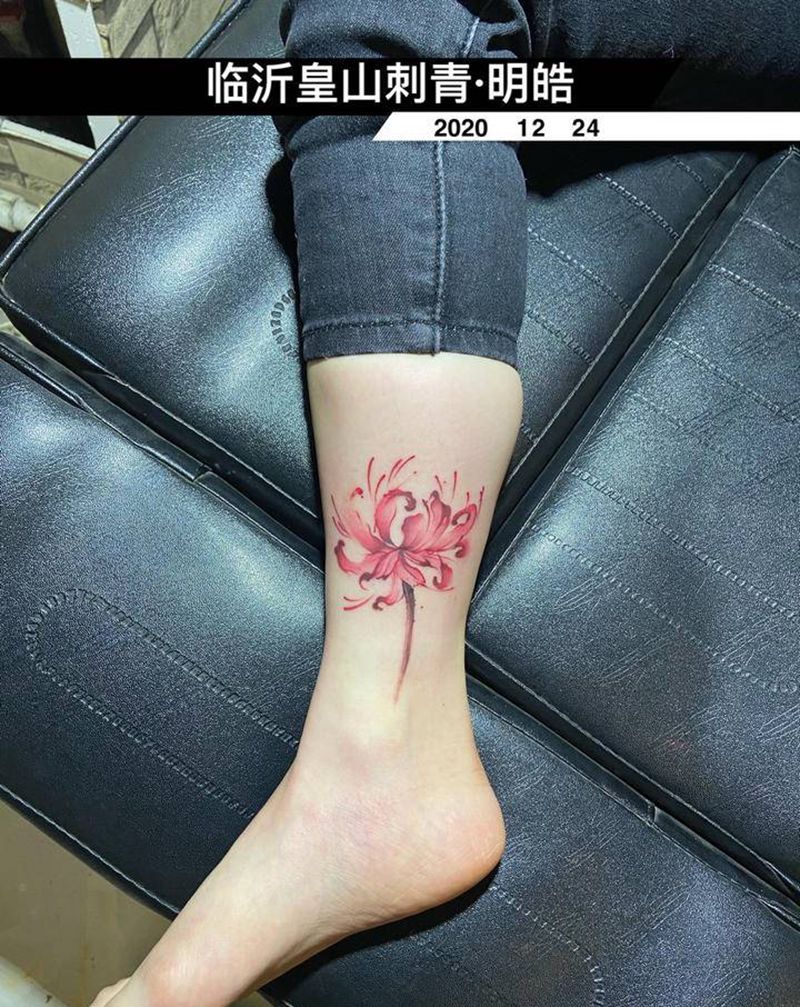 彼岸花纹身图片_脚部水彩水墨纹身图案