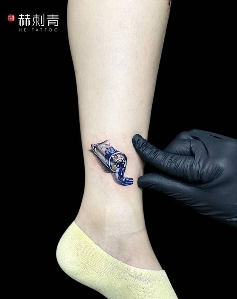 2020迷你图第一名纹身图片_腿部欧美写实纹身图案