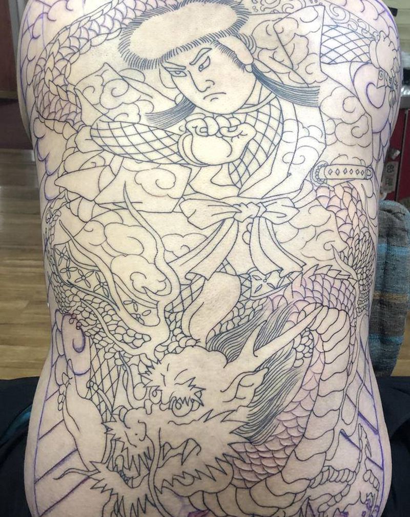 云龙九郎纹身图片_背部老传统纹身图案