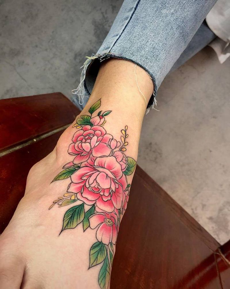 遮盖疤痕纹身图片_脚部水彩纹身图案