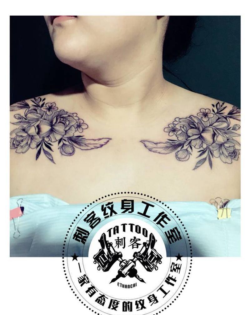 素花纹身图片_肩部纹身图案