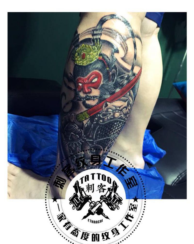 斗战胜佛孙悟空纹身图片_腿部纹身图案