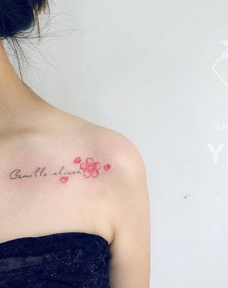 肩部英文花瓣纹身图片_肩部纹身图案