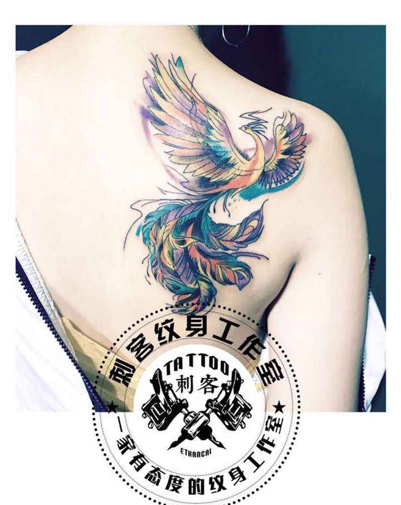 泼墨凤凰纹身图片_肩部纹身图案