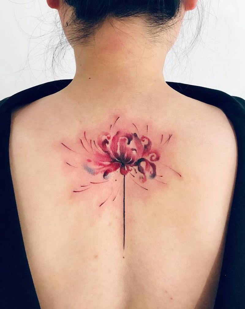 彼岸花纹身图片_背部纹身图案