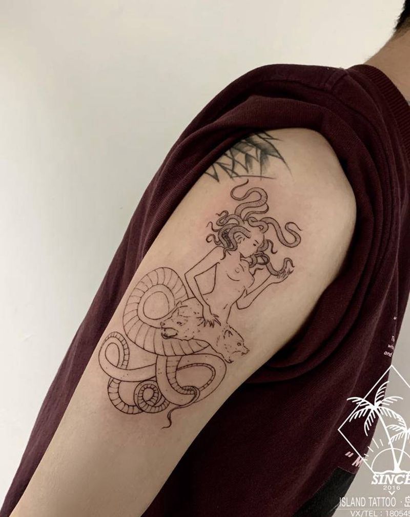 美杜莎线条纹身图片_手臂肩部线条素描纹身图案