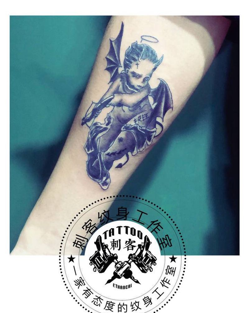 恶魔丘比特纹身图片_手臂纹身图案