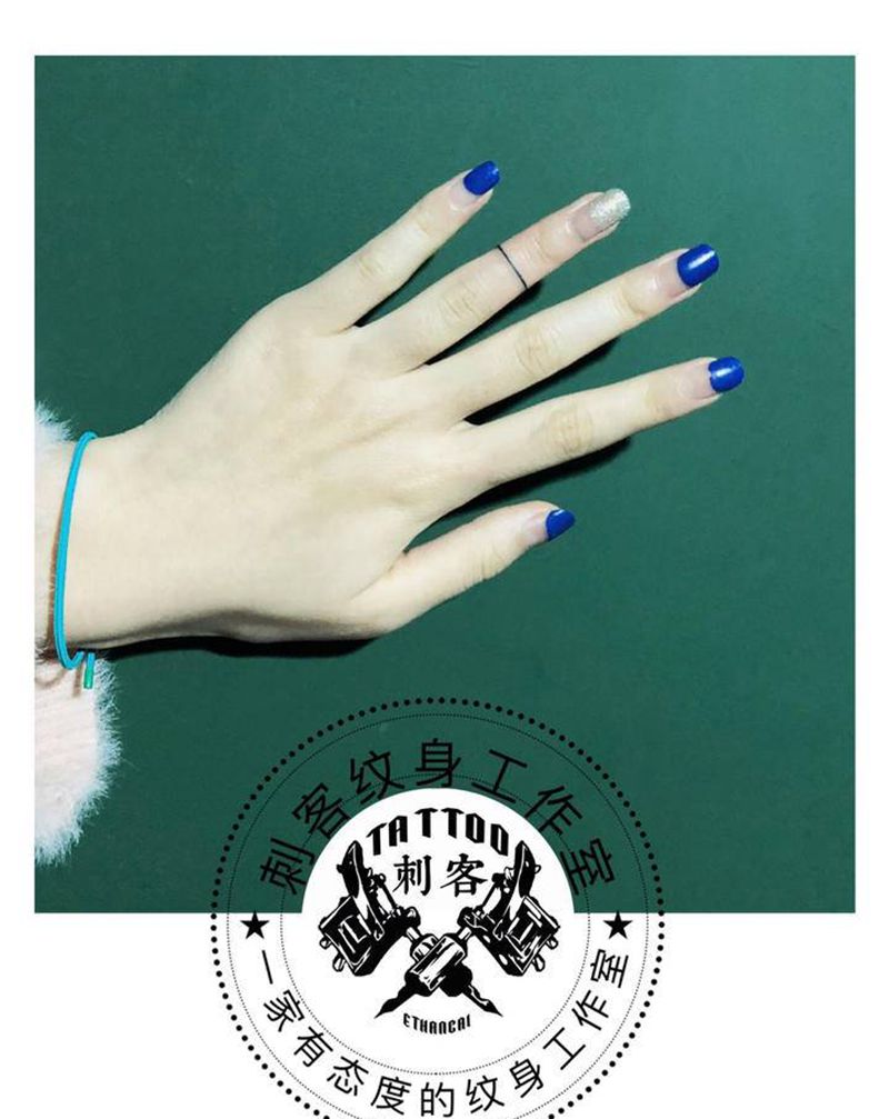 简约不简单的指环纹身图片_手部纹身图案