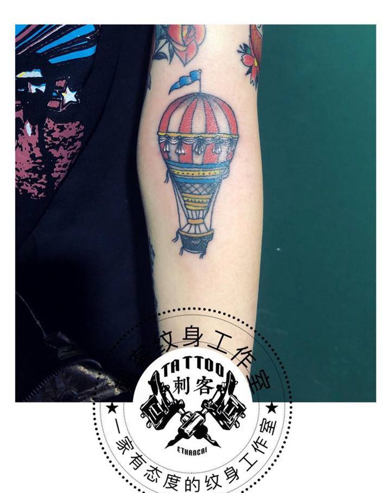 热气球纹身图片_Old School纹身图案