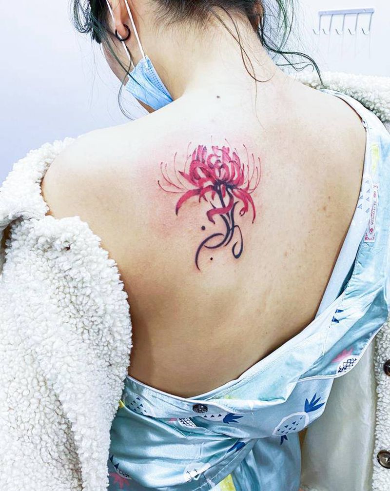 彼岸花纹身图片_肩部纹身图案