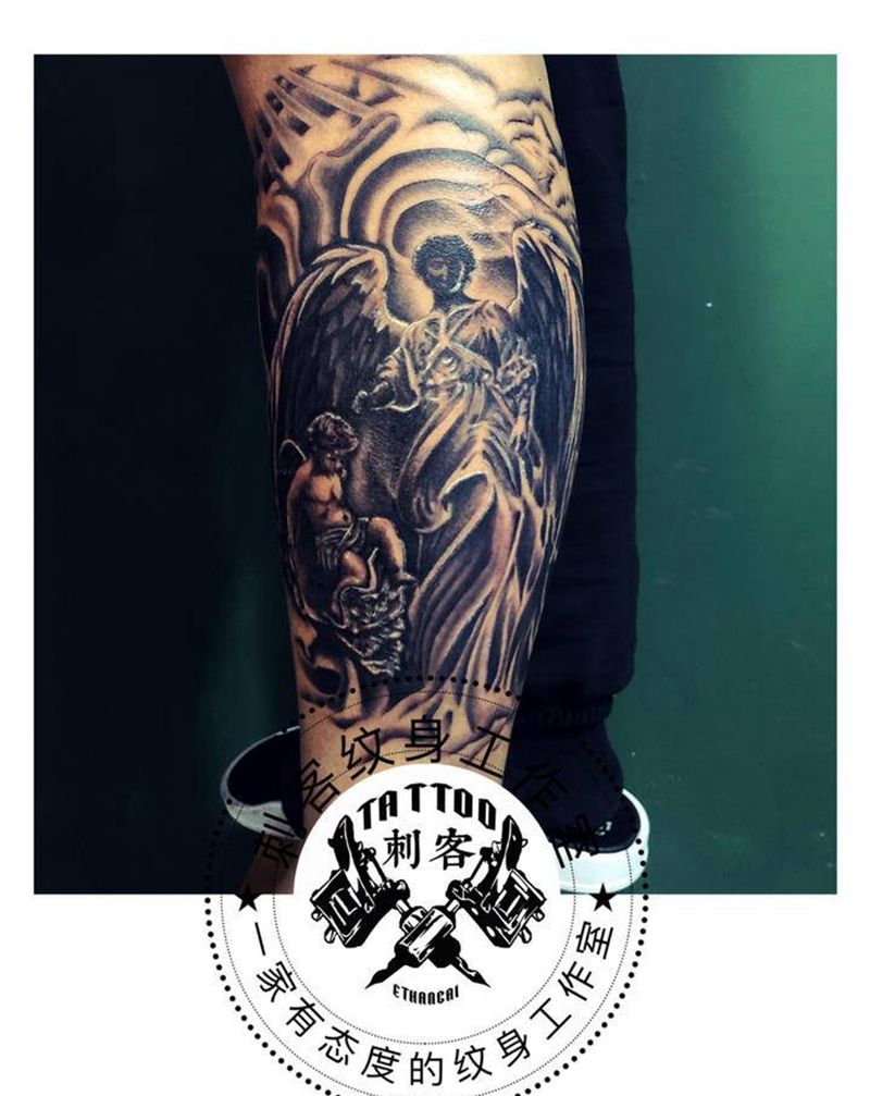 欧美天使母子纹身图片_腿部纹身图案