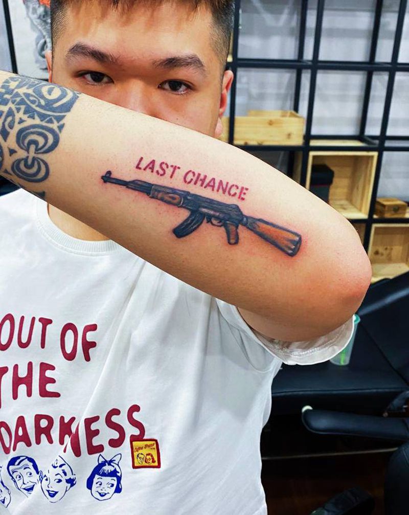 ＡＫ纹身图片_手臂新传统纹身图案