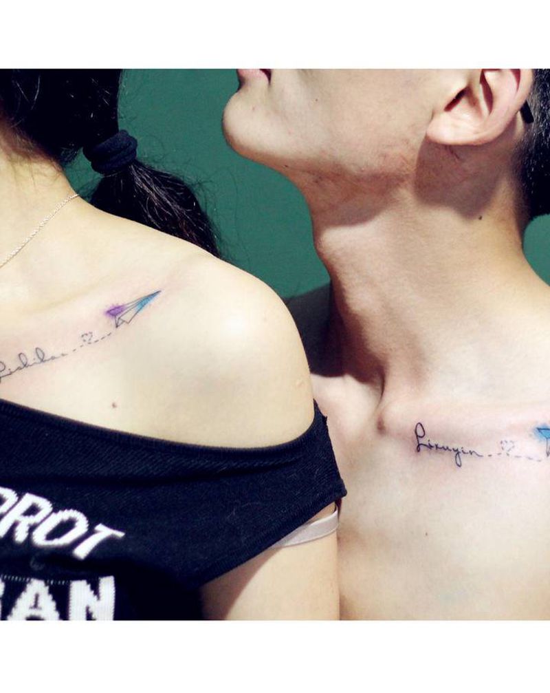 纸飞机纹身图片_肩部纹身图案