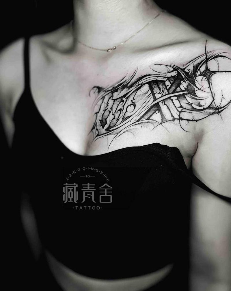 字儿纹身图片_胸部纹身图案