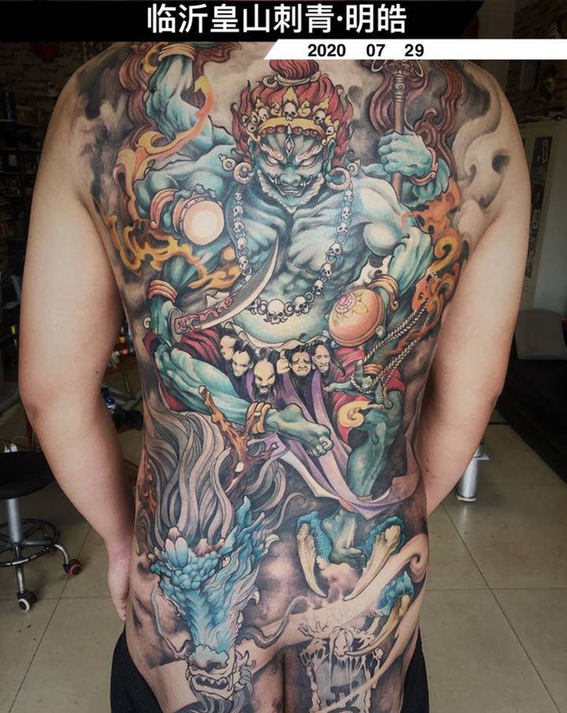 大黑天纹身图片_背部新传统纹身图案