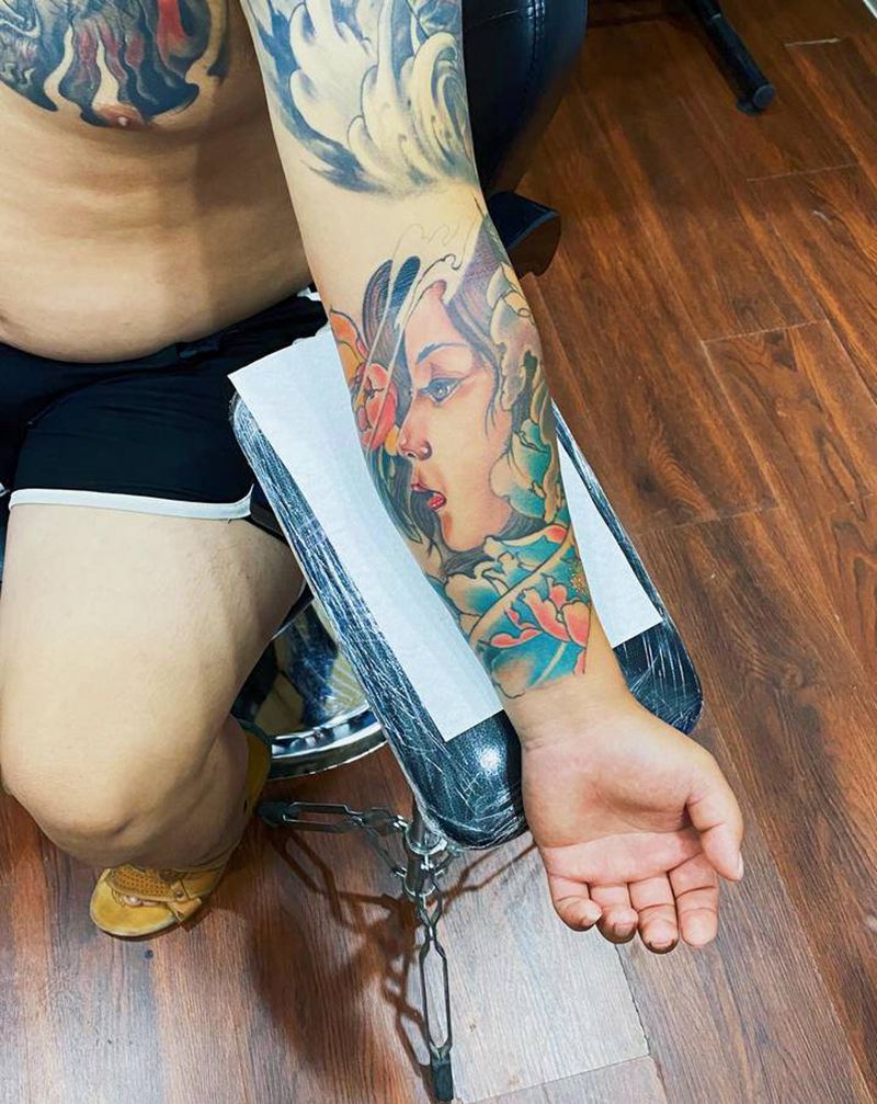 小姐姐纹身图片_手臂纹身图案