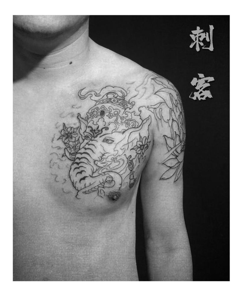 修改未完成纹身图片_胸部纹身图案