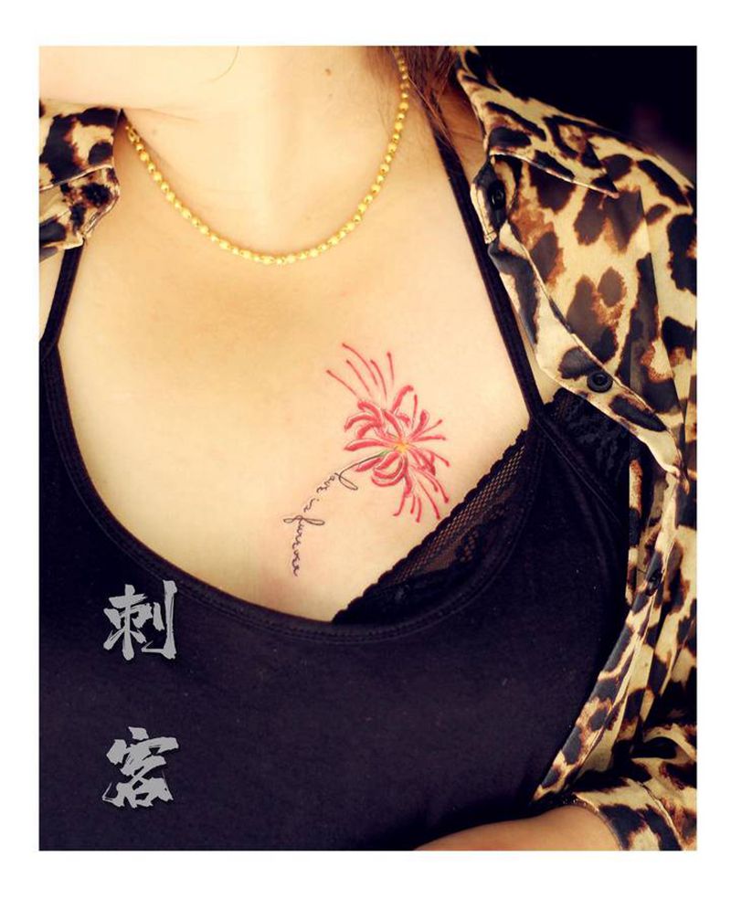 彼岸花纹身图片_胸部纹身图案