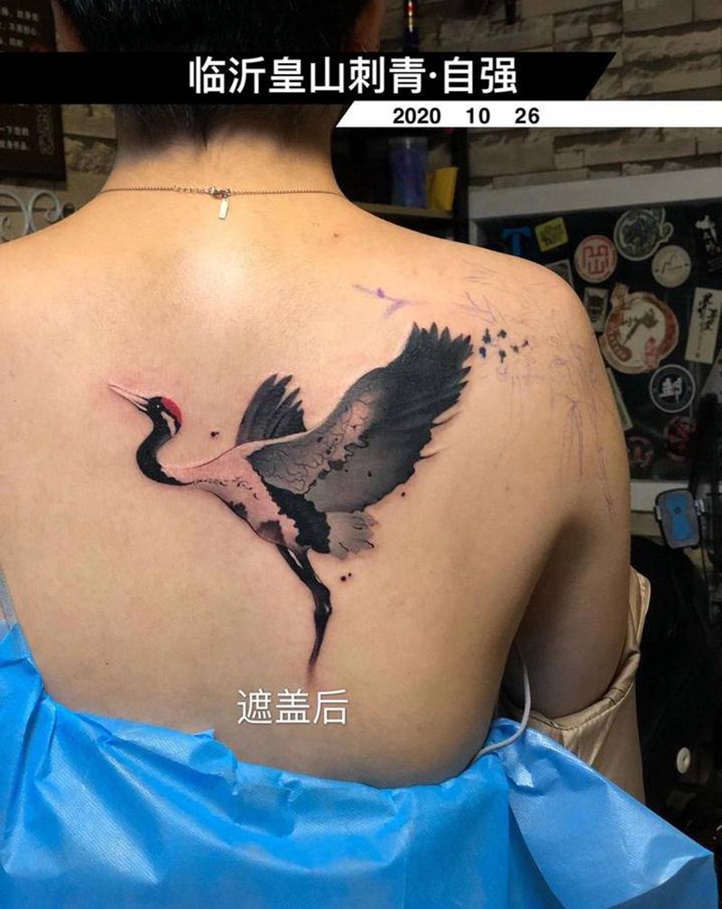 遮盖纹身图片_背部水墨遮盖纹身图案