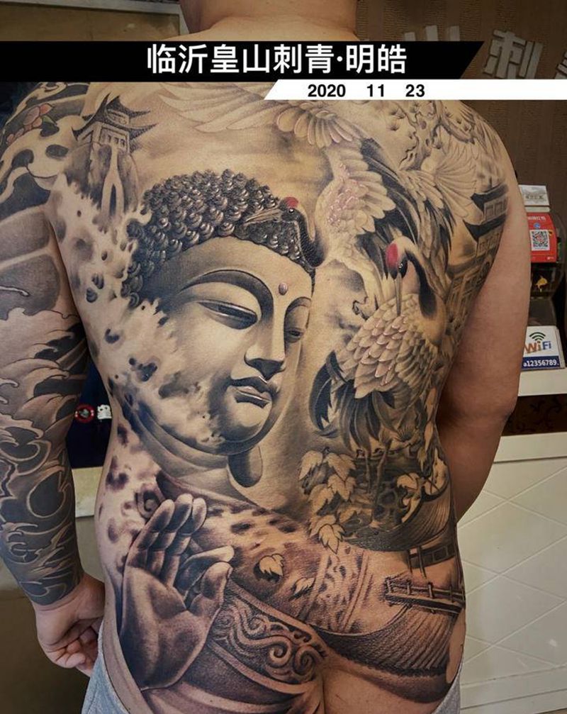 佛纹身图片_背部新传统纹身图案