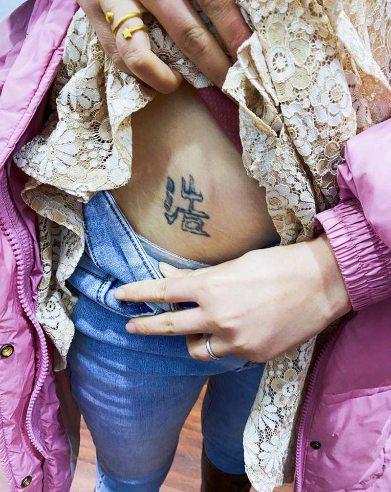 遮盖纹身图片_腹部纹身图案