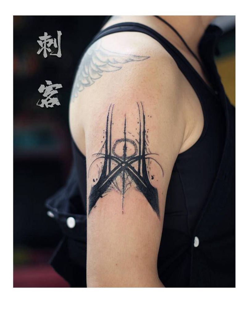 暗黑字母纹身图片_手臂纹身图案