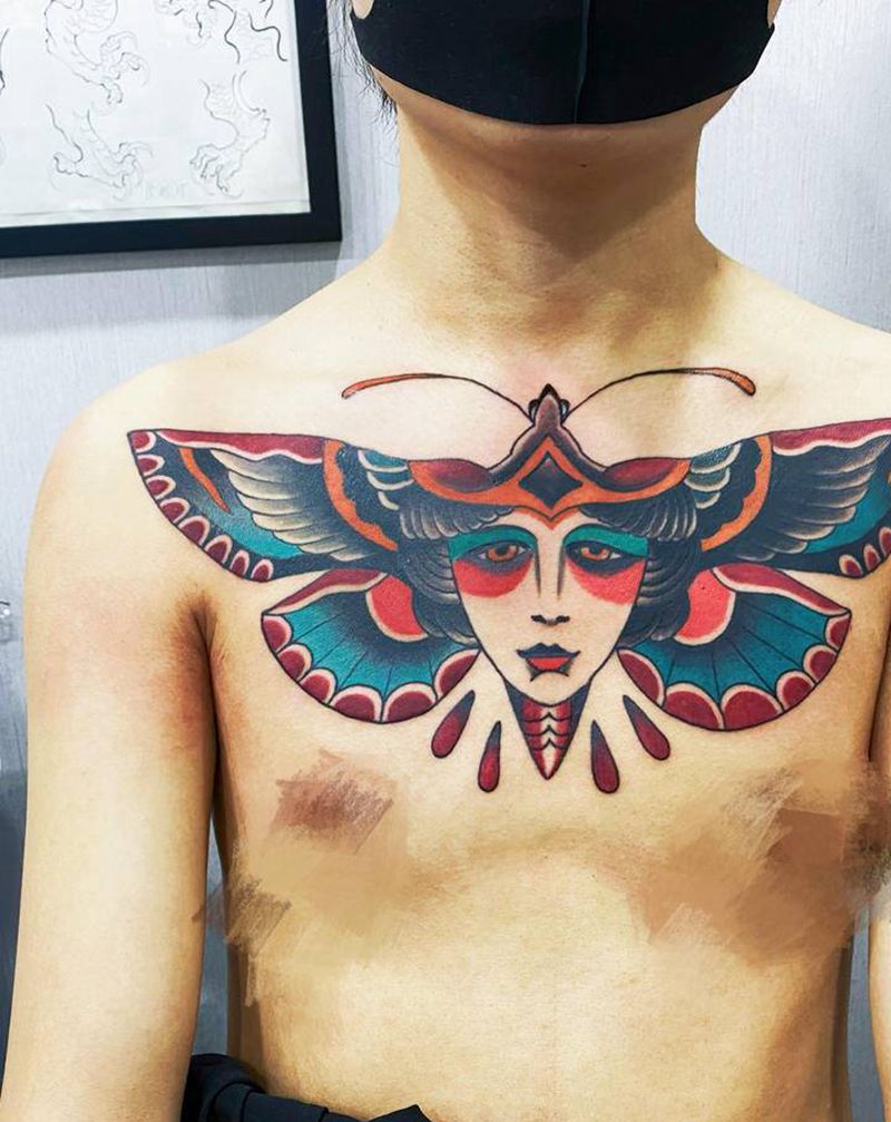 扑棱额纹身图片_胸部纹身图案