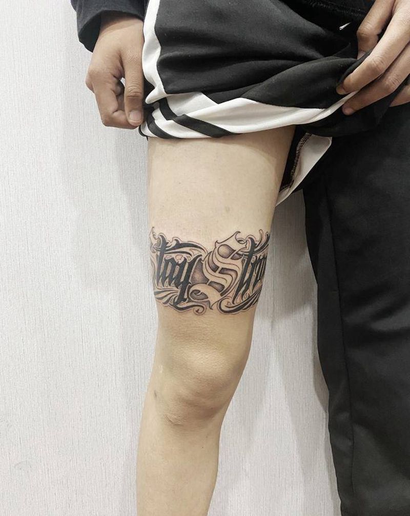 花体字纹身图片_腿部纹身图案