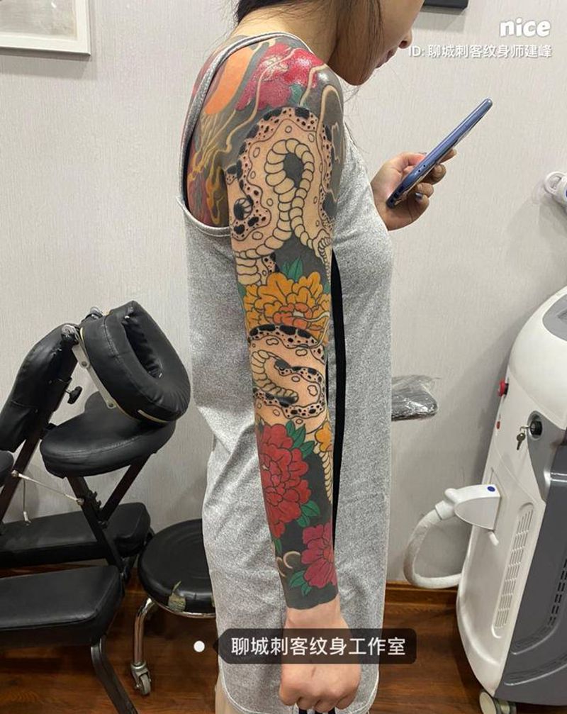 老传统花臂纹身图片_手臂纹身图案